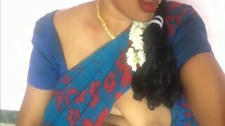 Indian porn big boob desi aunty fingering