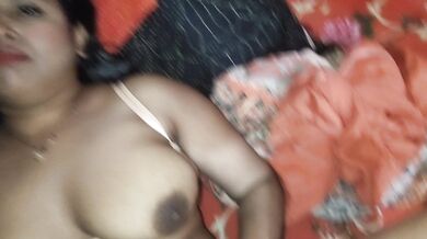 Auntys Desi Boobs Pressed Sucked Hot MMS XXX